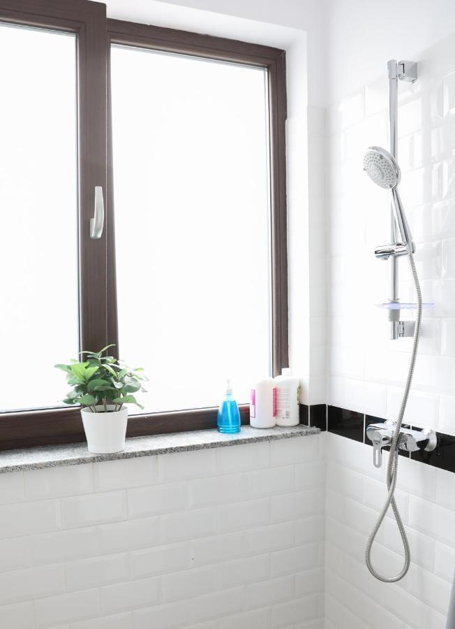 Vitan Central Oasis - Moon --Free Parking--Self Check-In-- Bucarest Esterno foto
